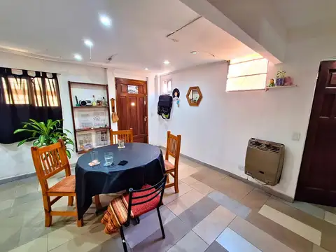 Depto Tipo Casa 3 ambientes con 1 baño
