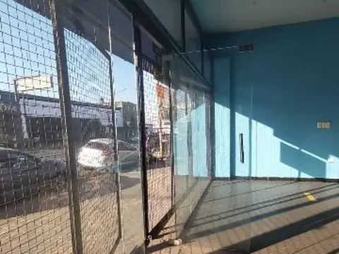 AV. URUGUAY
