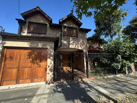 Sarmiento  1400 - Castelar norte - Parque Ayerza