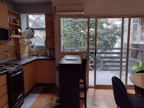 BELGRANO Maure 2200 Lindisimo monoamb. dividido  con cochera, balcon a cfte SIN MUEBLES 