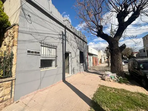 son 11 MonoAmb  a ESTrenar BBB, Centro Lanús, 1 mascota ok, 1 a 2 personas!