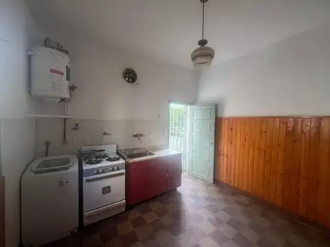Casa en Entre Rios N° 180- B. Villa Alonso