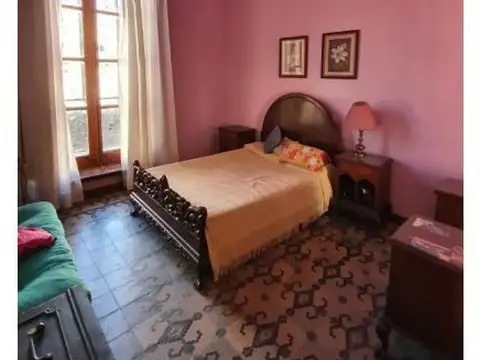 Casa Colonial En Esquina, En Excelente Estado Y Ubicación Inmejorable