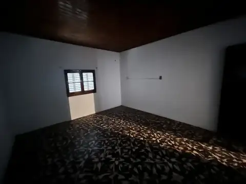 Casa 2 ambientes con 1 baño