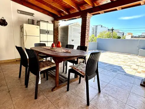 Casa en venta de 5 ambientes en Liniers