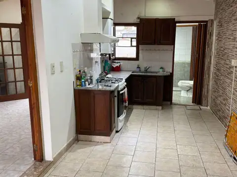 Casa 3 ambientes con 2 baños