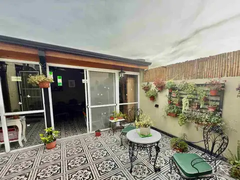 Depto Tipo Casa en Venta en Lomas De Zamora, USD 247.000