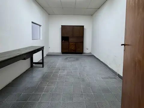 Galpon en Alquiler en Barrio España y Hospitales, $ 2.400.000