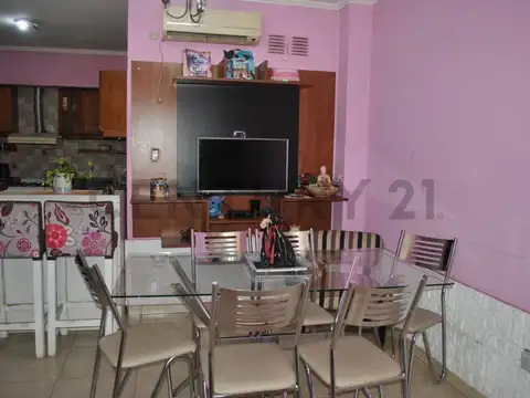 Casa 3 ambientes con 1 baño