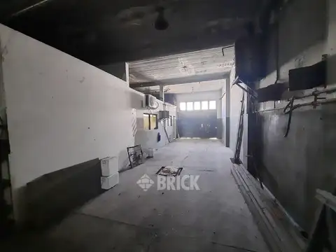 Galpon en Venta 8  mts Frente