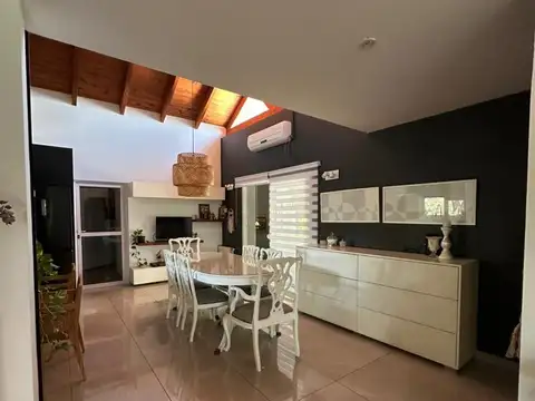 Casa en Venta en El Bosque, USD 550.000