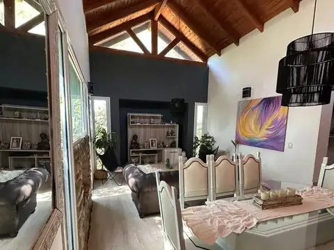 Casa en Venta con 5 cocheras