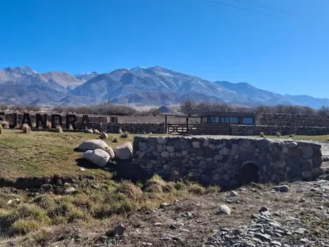 Venta Terreno Exclusivo Barrio Tupungato Mendoza