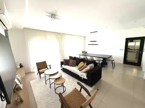 Casa en Venta en Pilar del Este - Santa Guadalupe, USD 269.000