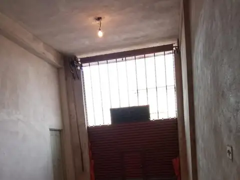 Local - Gregorio De Laferrere