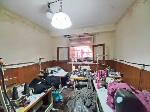 Venta Casa Lote Propio 4 Ambientes con Patio y Terraza