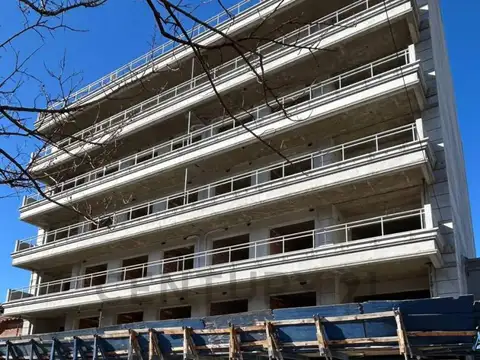 Navarro 4200, Piso 4
