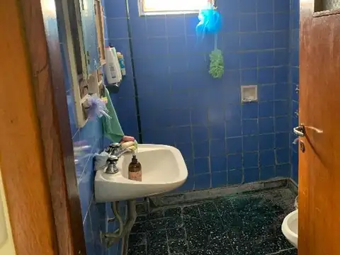 Casa 2 ambientes con 1 baño