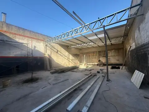 Avenida Presidente Perón 1300