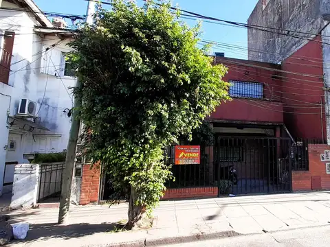 ESTUPENDO PH 4 AMB. EN UBICACION PRIVILEGIADA CON GRAN PATIO