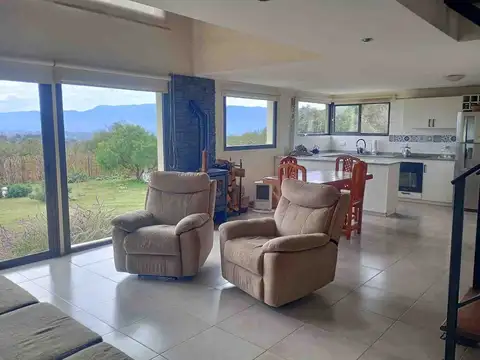 VENTA CASA 3 DORMITORIOS SANTA MONICA SANTA ROSA