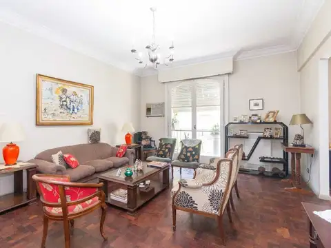 Venta Departamento Piso Categ c/ depencia Recoleta