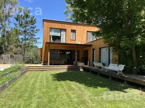 Casa en Alquiler de 4 dormitorios