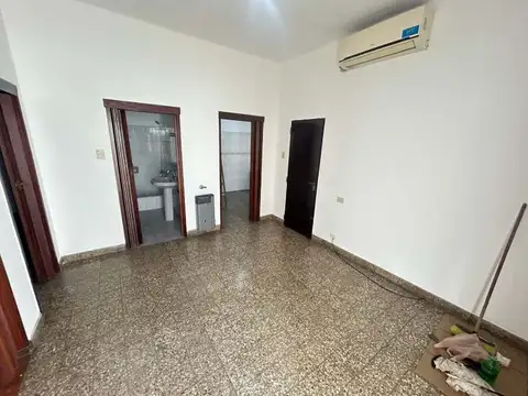 Casa 2 ambientes con 1 baño