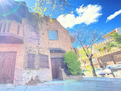 Venta Casa Dúplex con Terraza Parque Avellaneda
