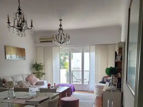 Excelente 4 ambientes. Amplio y luminoso. Con importante terraza. Gran ubicación.