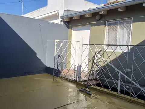 Depto Tipo Casa en Alquiler de 2 ambientes