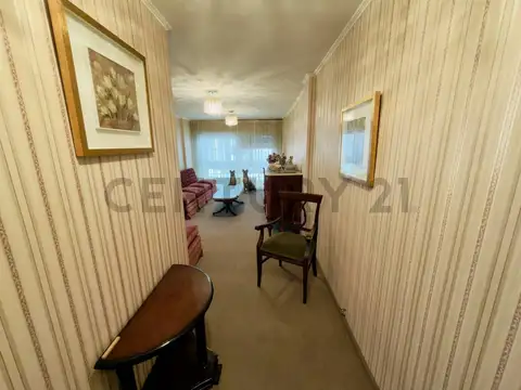SEMIPISO DE CATEGORÍA AMOBLADO SOBRE BV. CHACABUCO – ZONA NUEVA CORDOBA