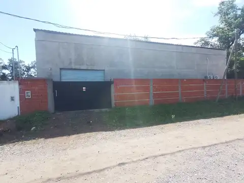 Galpon en Venta en Peruzzotti, USD 225.000