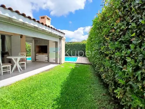 Casa Chalet  en Alquiler en La Candela, Pilar, G.B.A. Zona Norte