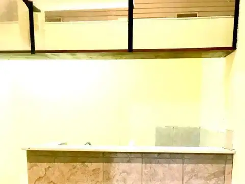 Local en Venta 40 años