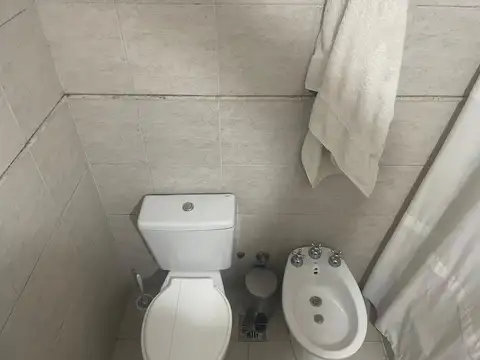 Depto Tipo Casa 2 ambientes con 1 baño