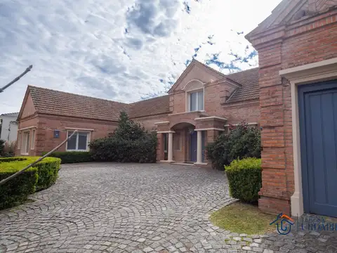 Casa en Martindale C.C en Venta sobre Polo