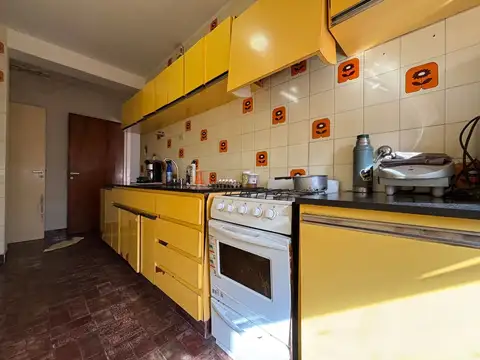 CASA EN VENTA EN BRAGADO ZONA CENTRICA CON PILETA