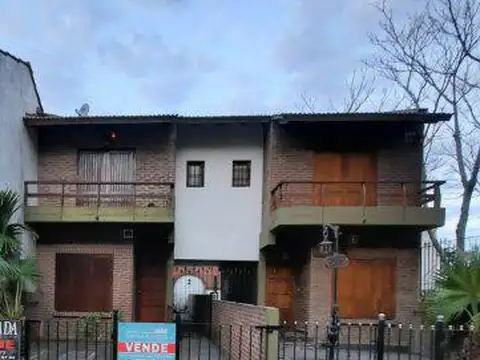 Depto Tipo Casa en Venta de 5 ambientes