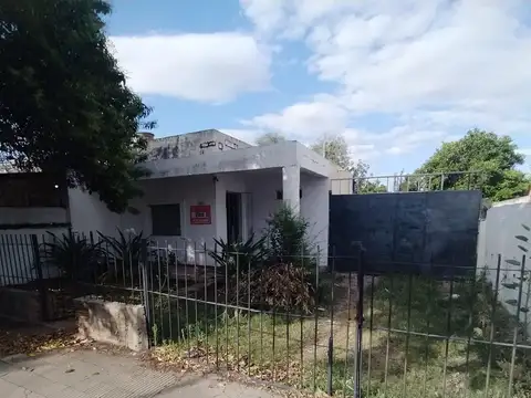 CASA EN VENTA BARRIO COLON