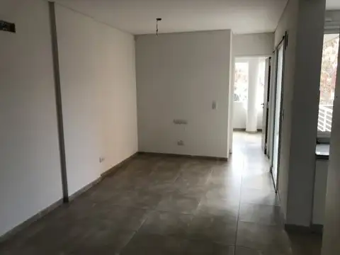 Departamento en Alquiler en Republica De La Sexta, $ 500.000
