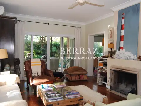 Casa venta 5 ambientes en El Barranco Pilar lote de 701 m2