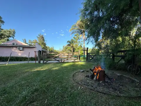 Casa en Venta con 3 cocheras