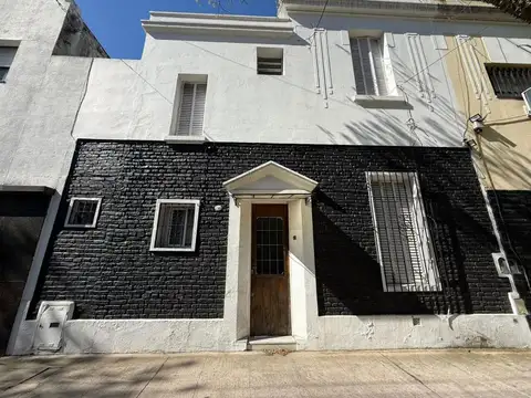 VENTA CASA 4 AMB +PATIO+BALCON ATERRAZADO - FLORES
