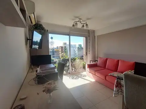 DEPARTAMENTO 2 AMBIENTES CASTELAR COCHERA