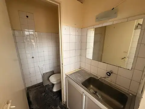 LOCAL COMERCIAL EN ESQUINA