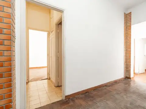 Depto Tipo Casa 5 ambientes con 1 baño