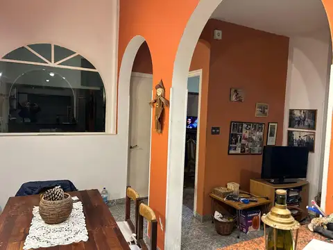 Depto Tipo Casa en Venta con 1 cocheras