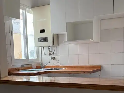 Departamento en Alquiler en Vicente Lopez Vias / Maipu, $ 950.000