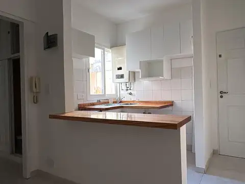 Cordoba 2500, Piso 1